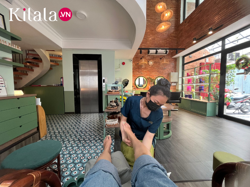 mát xa chân tại ndc spa